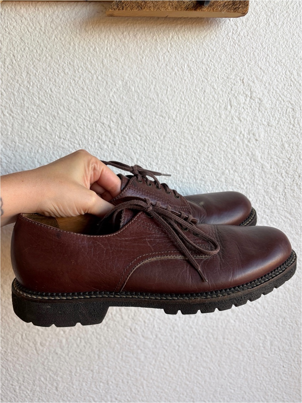 H.S. Trask Brown Lug Sole Oxfords 8